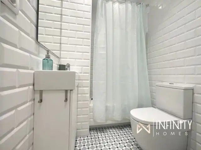 Baño de Piso de alquiler en Bilbao  con Calefacción