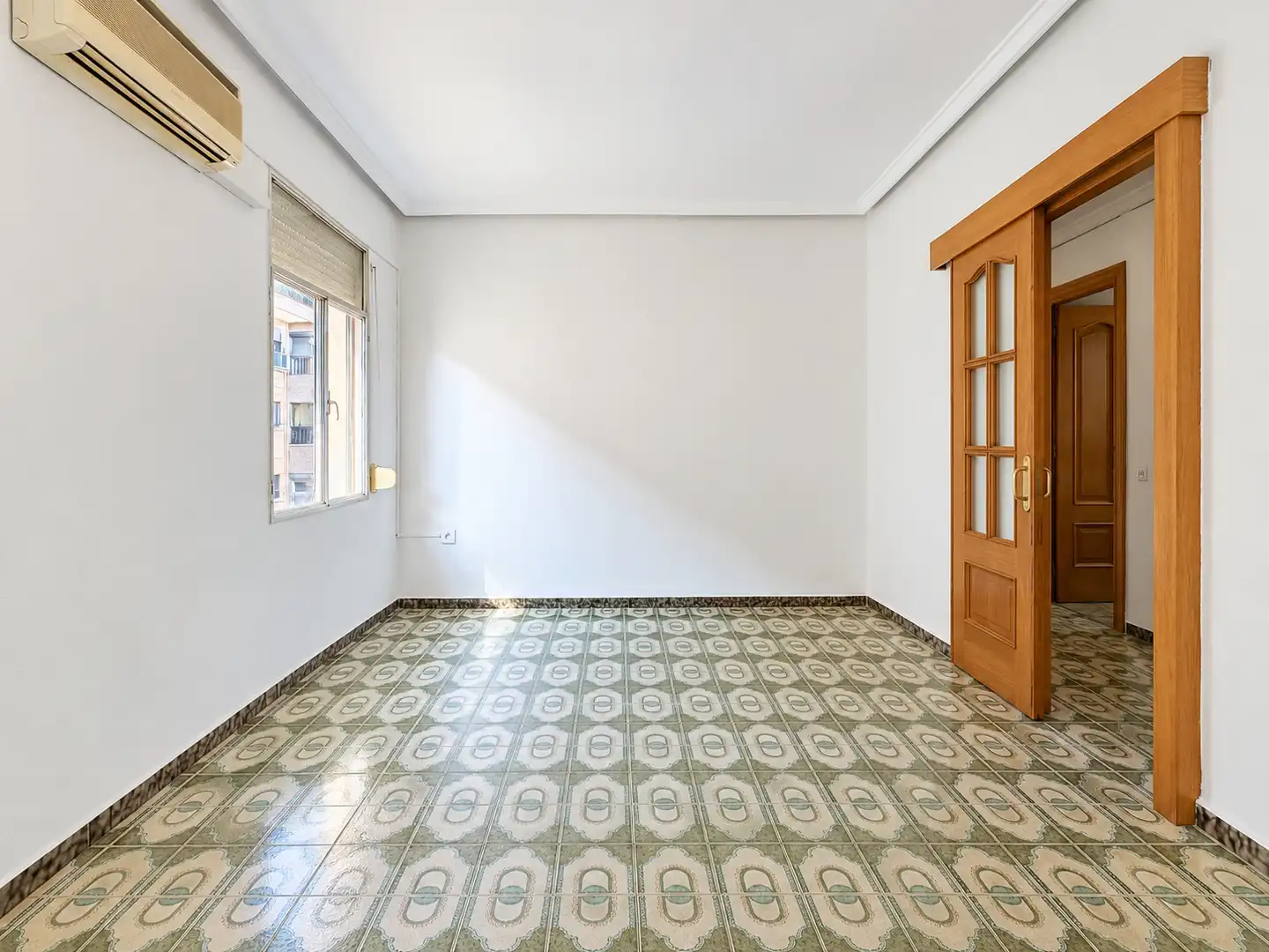 Flat for sale in Benicalap