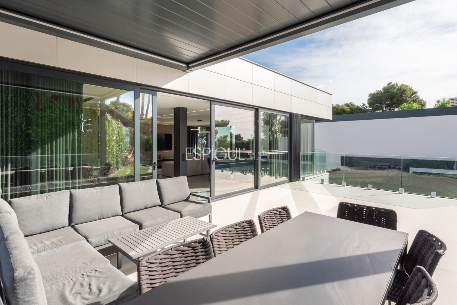 Terrace of House or chalet for sale in Castelldefels  with Air Conditioner, Heating and Parquet flooring