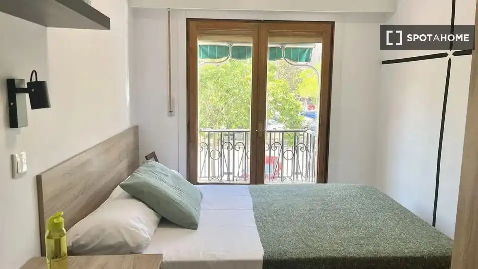 Bedroom of Flat for rent in Madrid  with Air Conditioner, Heating and Furnished