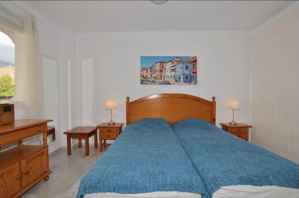Dormitori de Apartament en venda en Benalmádena amb Aire condicionat, Terrassa i Piscina comunitària