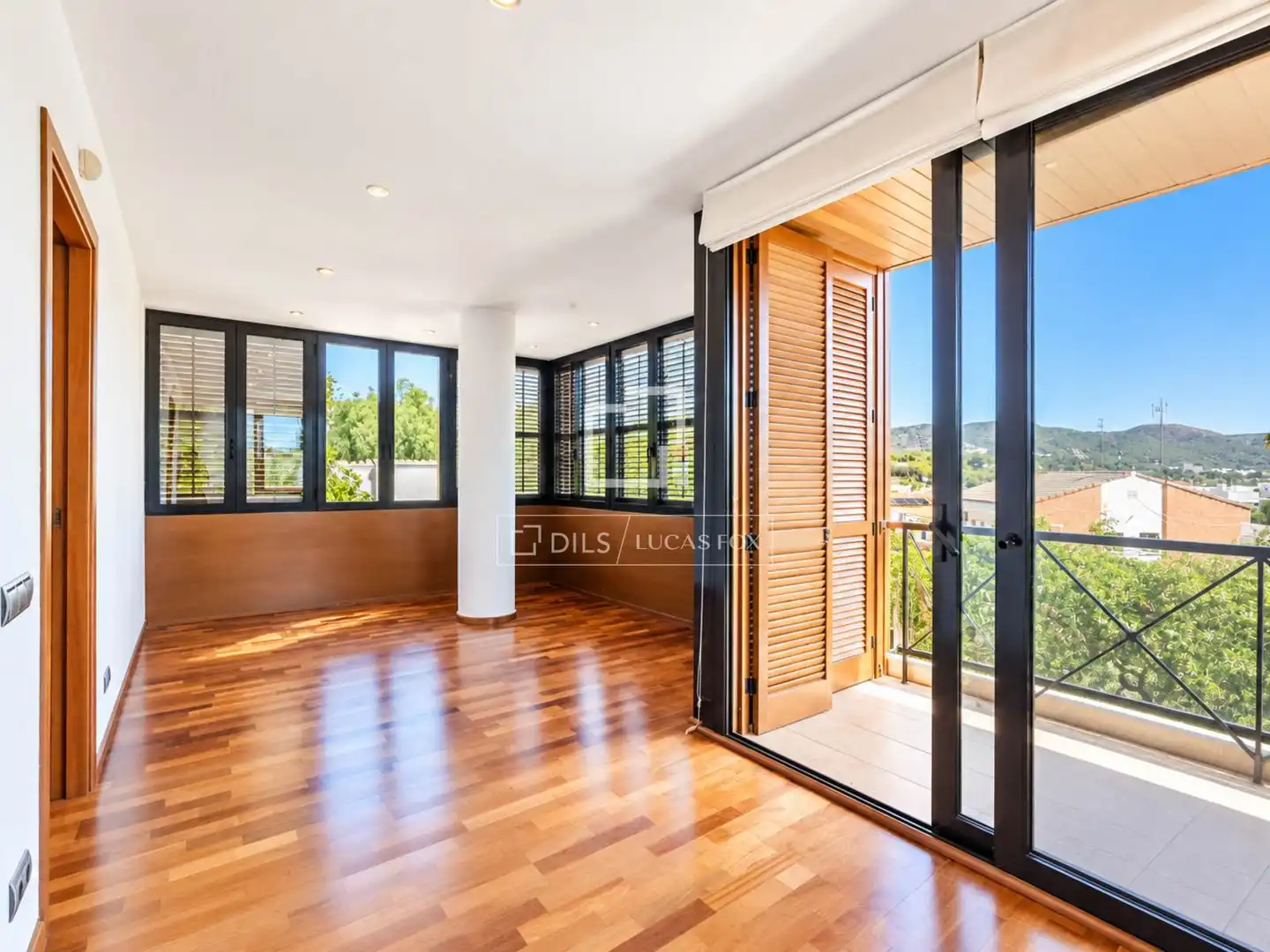 Detached house with terrace for sale in Vallpineda - Santa Bárbara, imagen 11