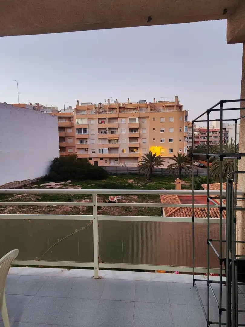 Terrassa de Apartament de lloguer en Torrevieja amb Aire condicionat, Calefacció i Terrassa