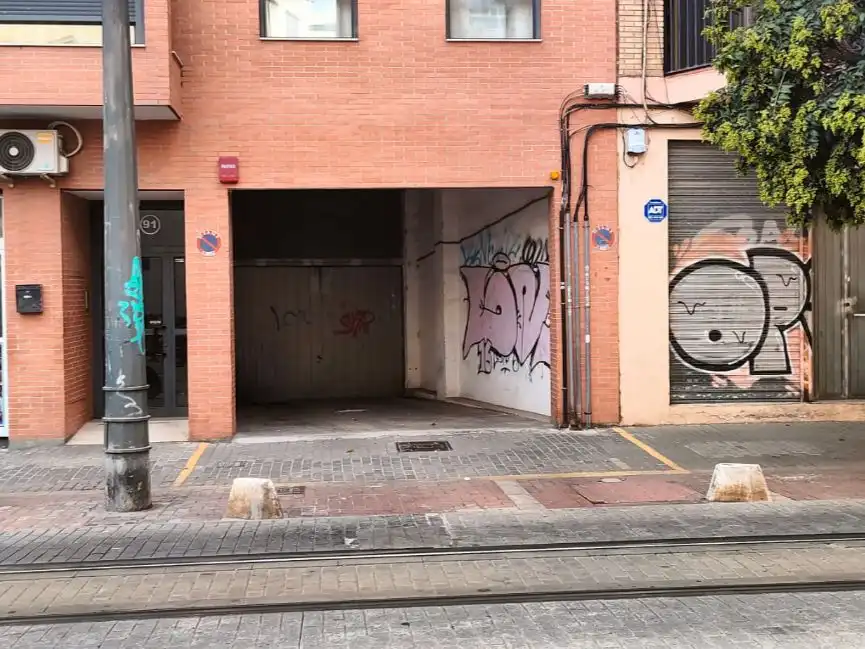 Parkplatz von Garage zur Miete in Valencia