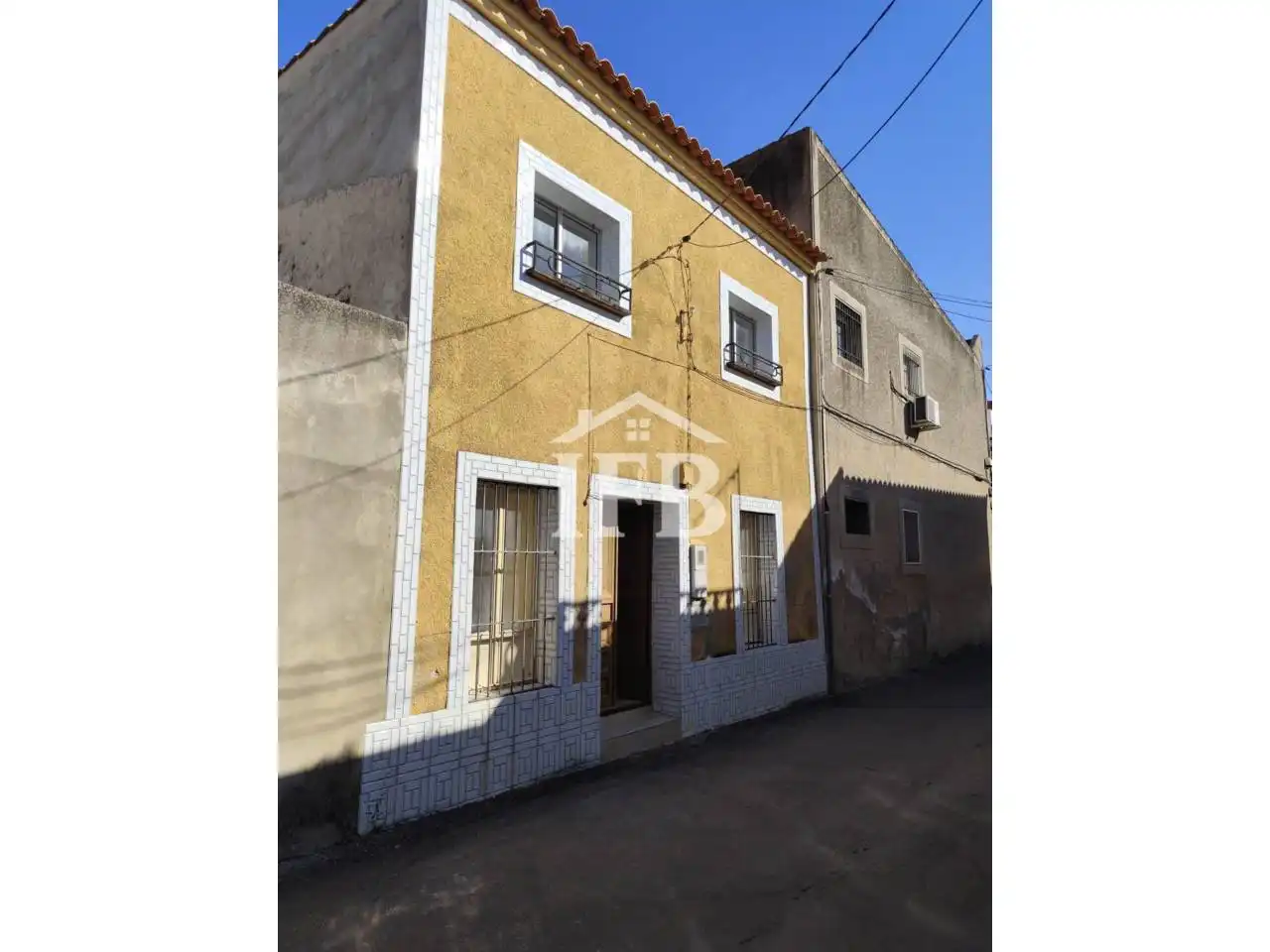 Vista exterior de Casa o xalet en venda en Higuera de Vargas amb Terrassa