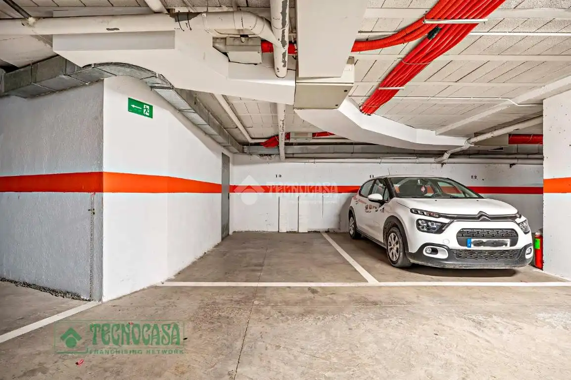 Parking de Piso en venta en Roquetas de Mar con Calefacción y Terraza