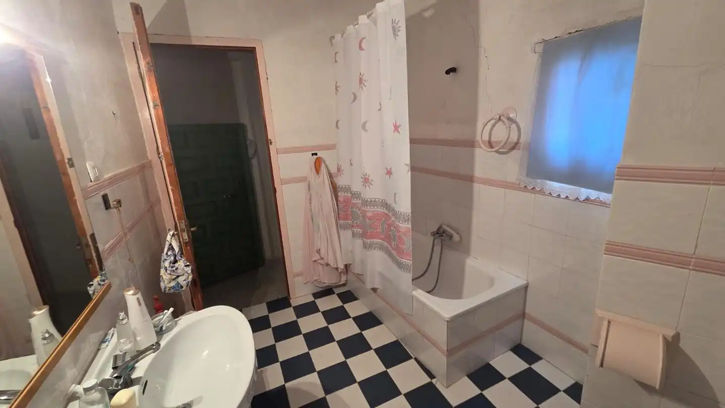 Bany de Casa o xalet en venda en Leganiel