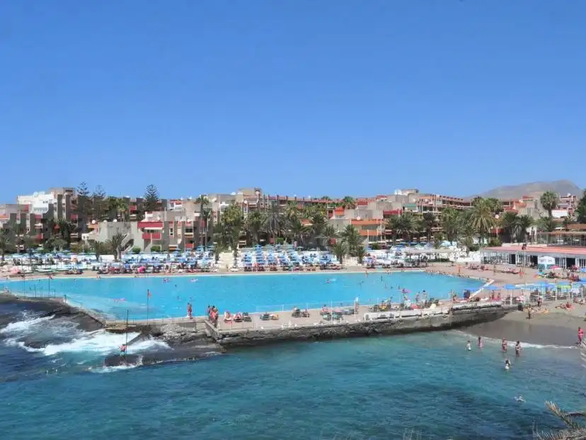 Swimming pool of Flat for sale in Costa del Silencio