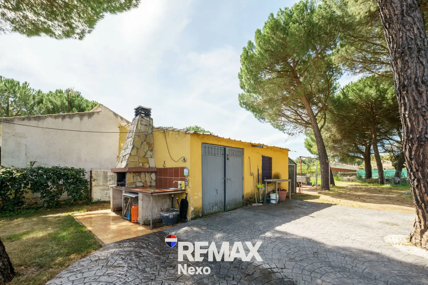 Vista exterior de Casa o chalet en venta en Santibáñez de Valcorba con Calefacción, Jardín privado y Terraza