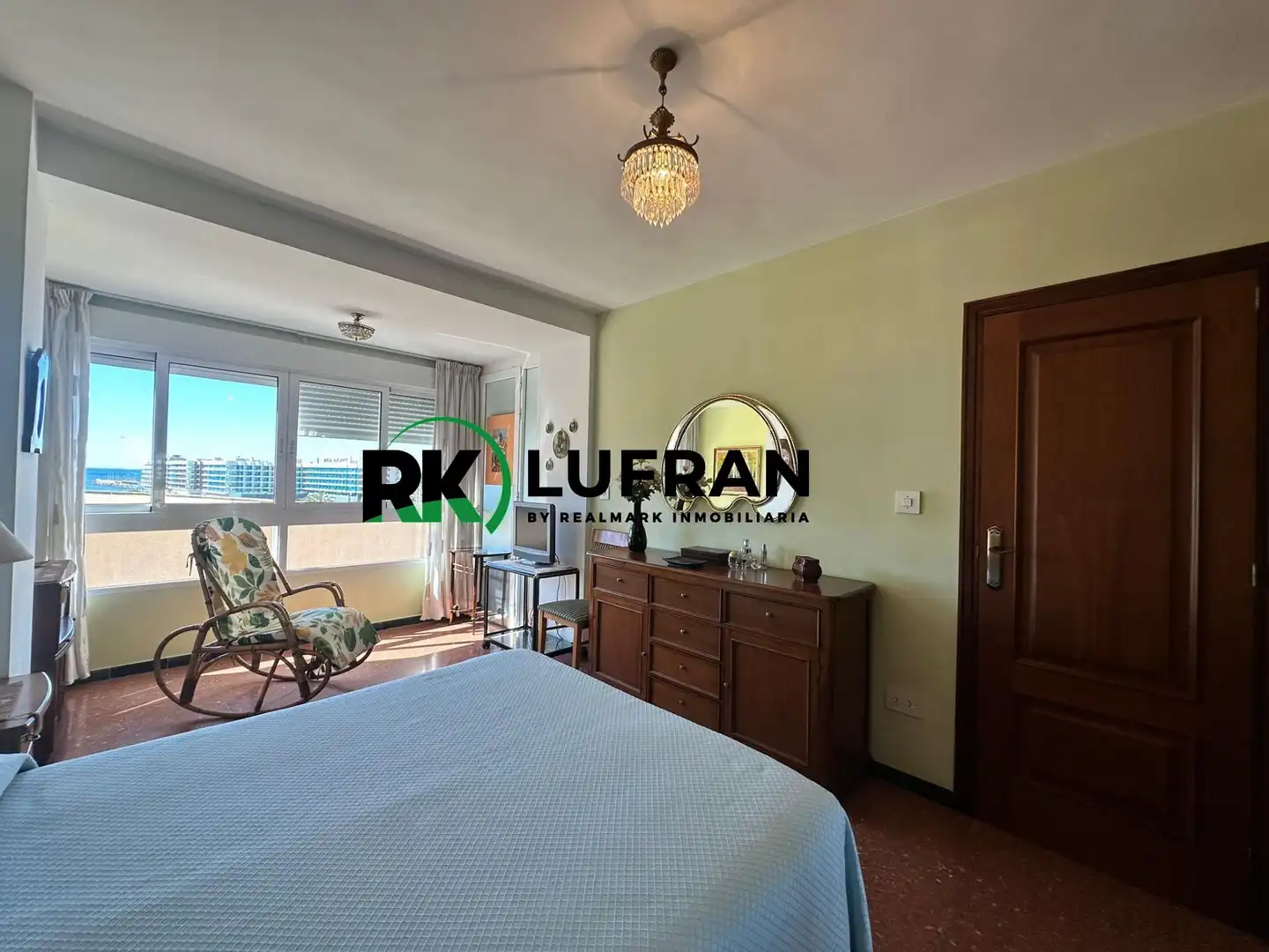 Dormitori de Apartament en venda en Alicante / Alacant amb Terrassa, Moblat i Balcó