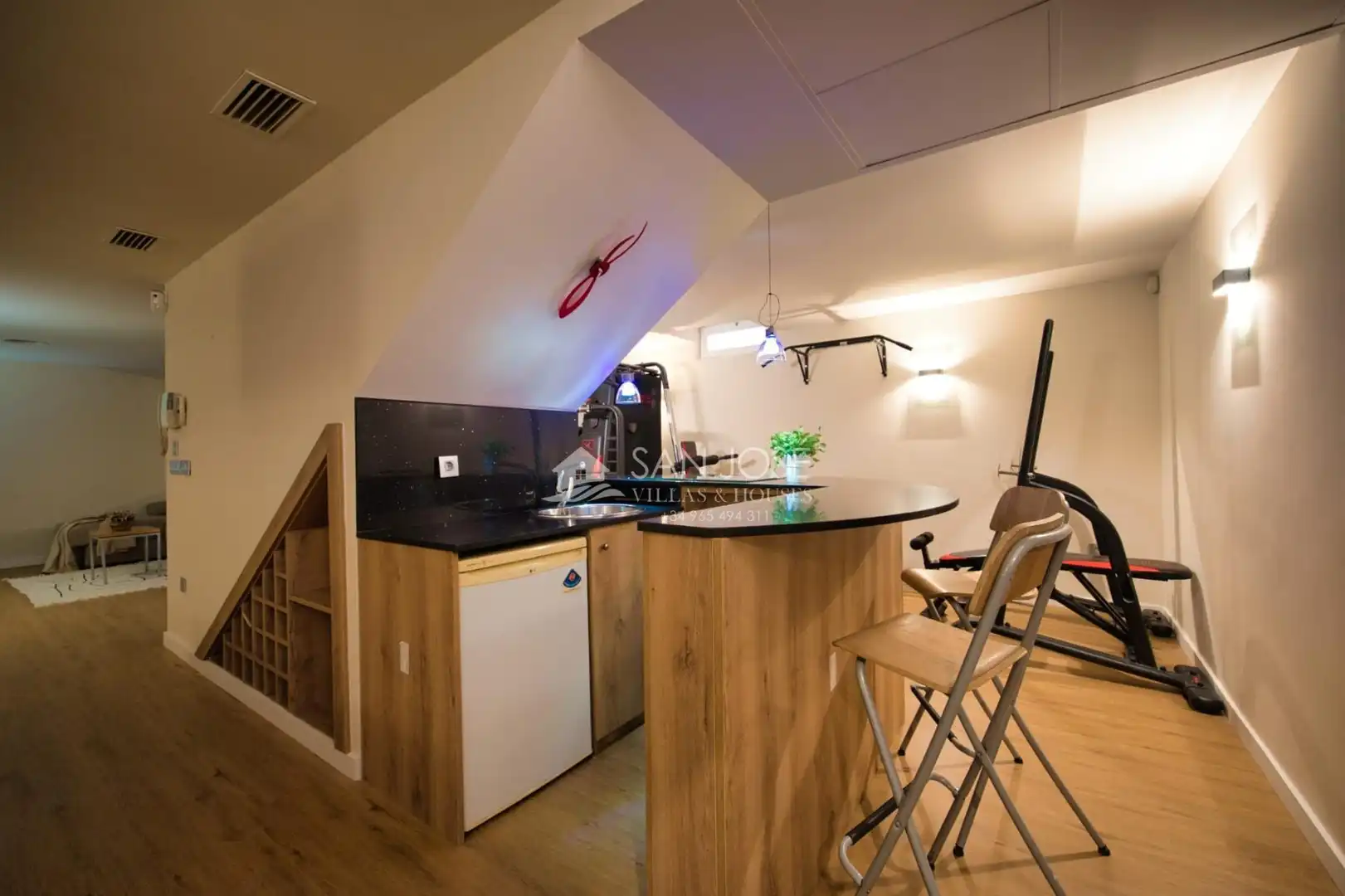 Houses for sale in Aspe  with Air Conditioner, Heating and Private garden