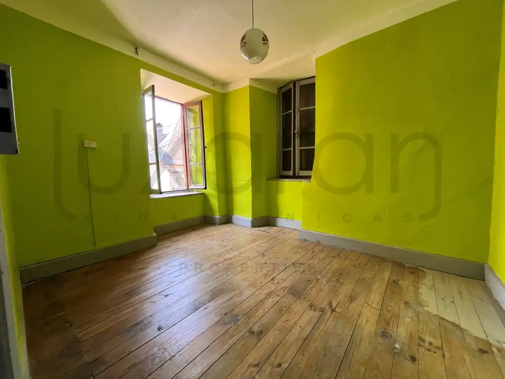 Houses for sale in Calle Carrera,Dera, 38, Les