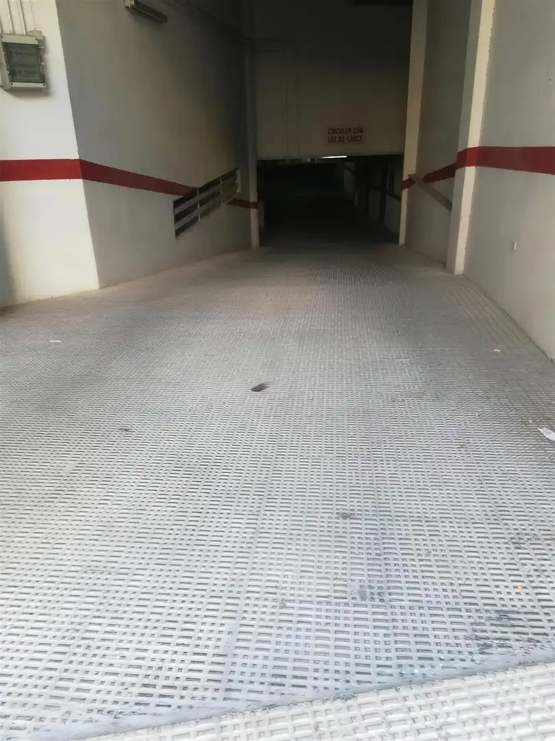 Garage zum Verkauf in Alicante / Alacant
