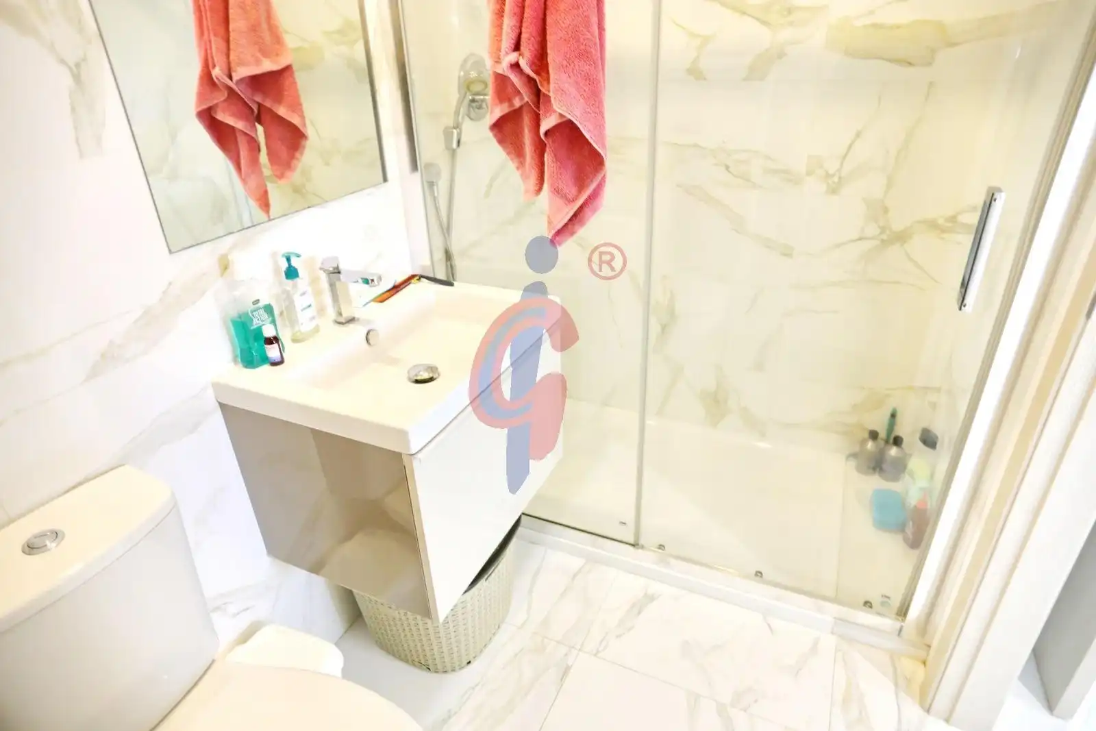 Baño de Apartamento en venta en La Marina