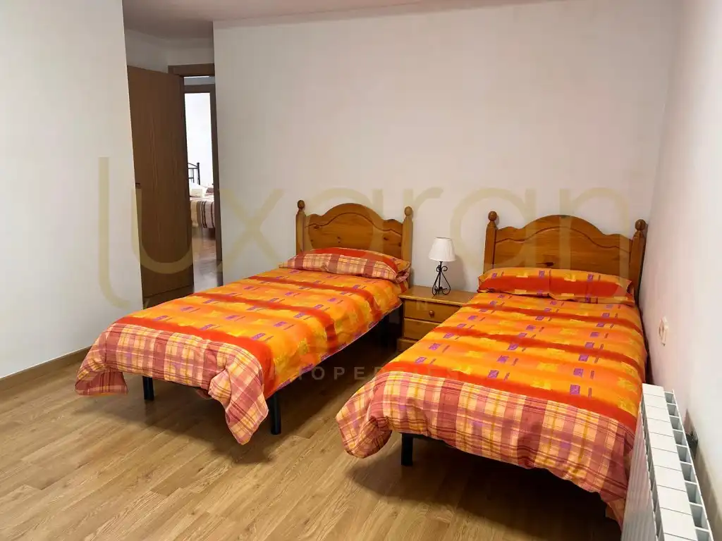 Bedroom of Apartments for sale in La Guingueta d'Àneu