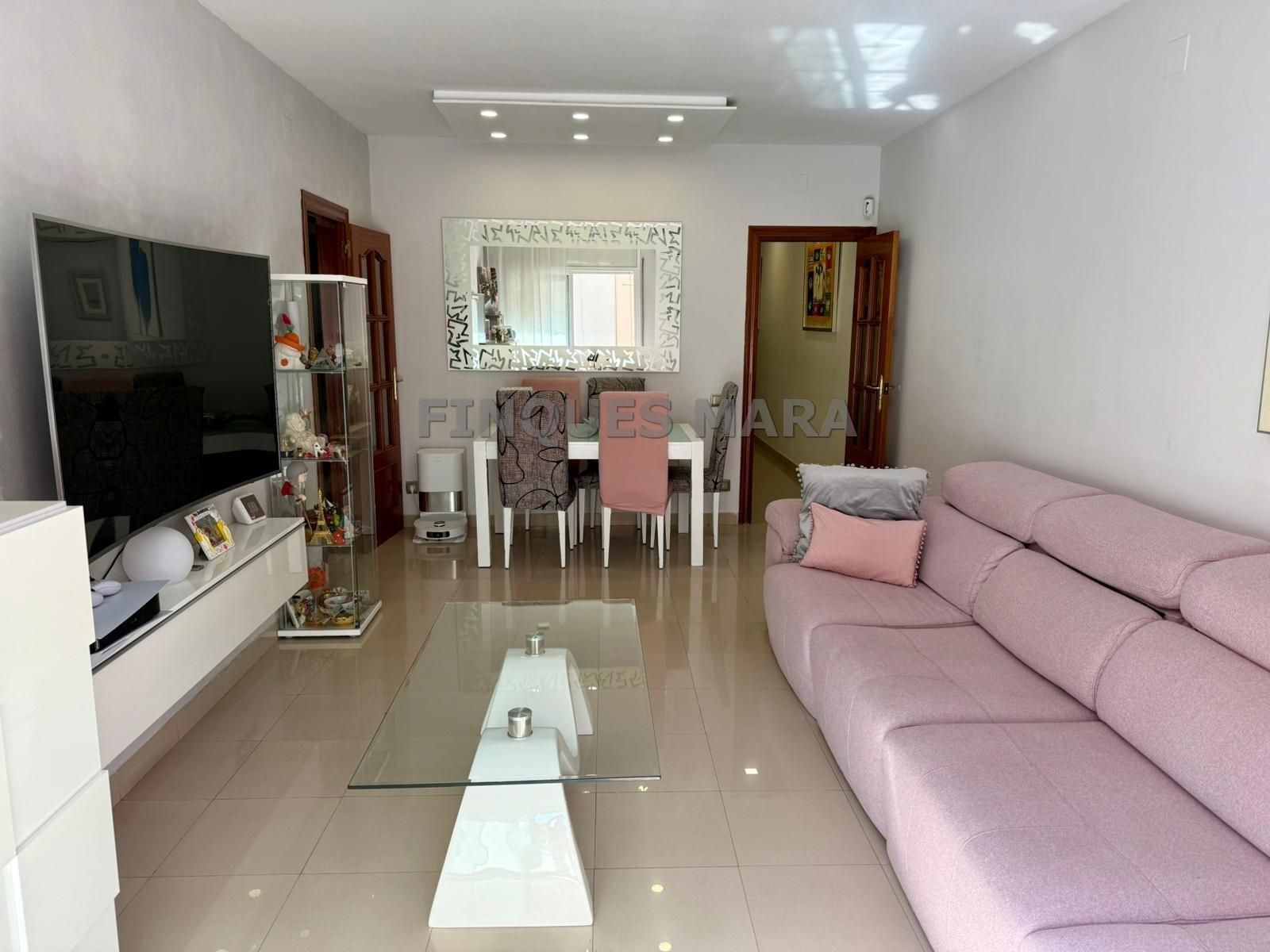 Living room of Flat for sale in Sant Boi de Llobregat  with Heating and Balcony