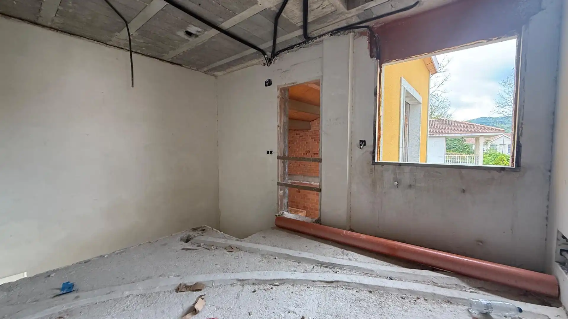 Casa adosada en venta en Allariz con Calefacción, Jardín privado y Terraza