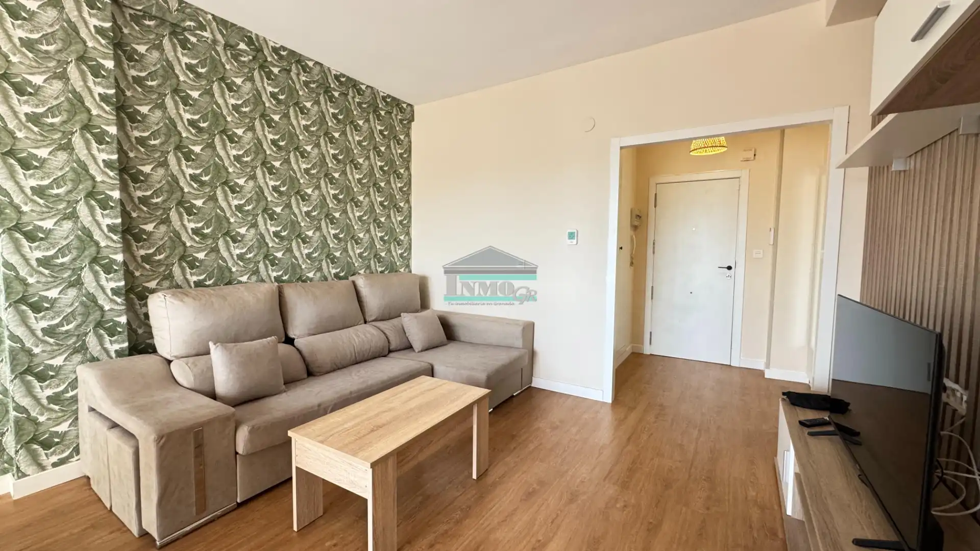 Living room of Flat for rent in Granada  with Air Conditioner, Heating and Terrace