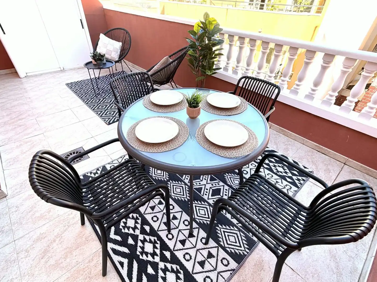 Ático moderno totalmente reformado con terraza en Torrevieja, imatge 2