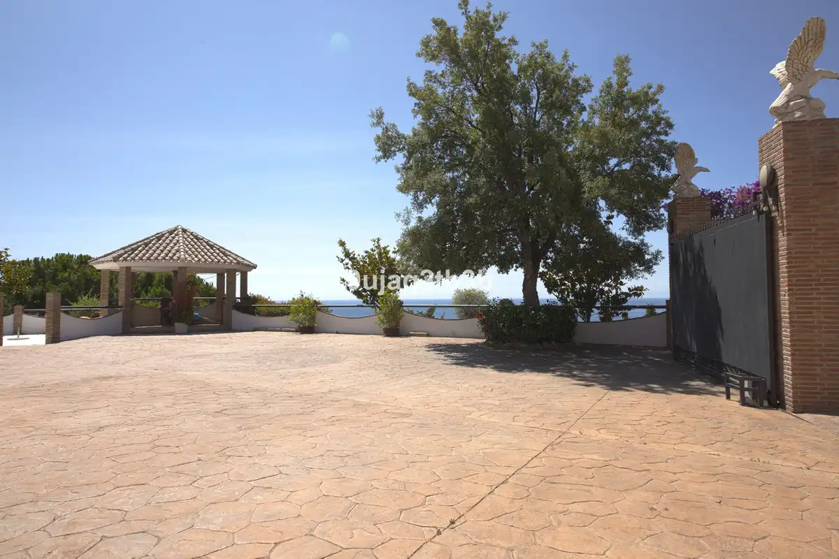 Casa amb piscina en venda a Altos de Estepona, imagen 7