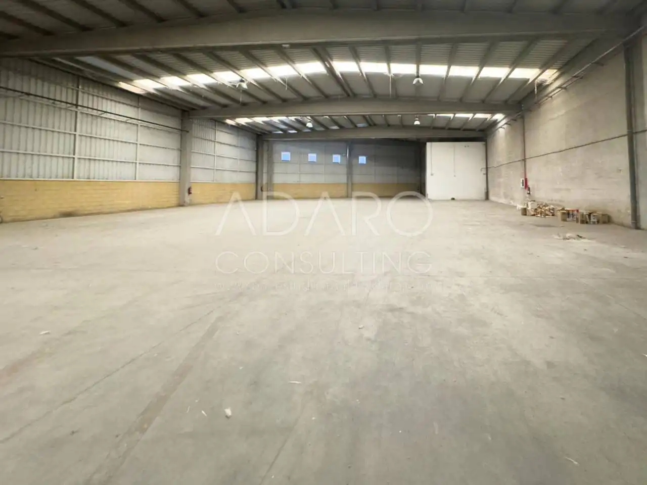 Nave industrial en venta en Meco con Alarma