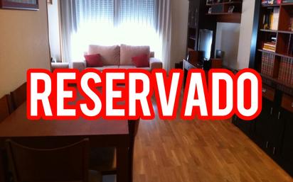 Bedroom of Flat for sale in  Madrid Capital  with Air Conditioner, Heating and Private garden