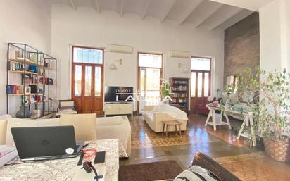 Living room of Flat for sale in  Valencia Capital  with Air Conditioner and Balcony