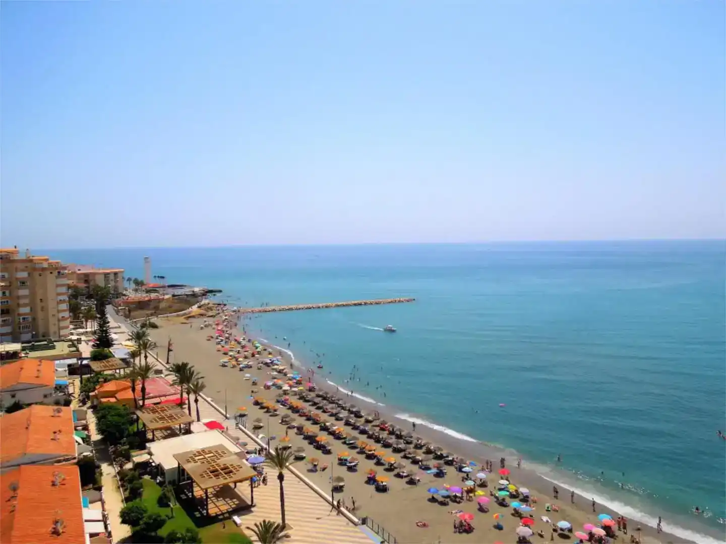 Außenansicht von Dachboden zum Verkauf in Torrox mit Klimaanlage und Schwimmbad