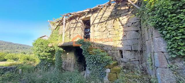 Casa-chalet en Venta en A Bola