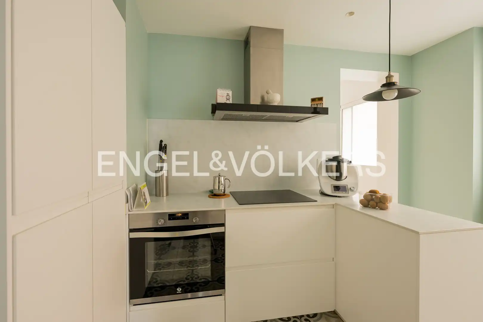 Kitchen of Flat for sale in Madrid  with Air Conditioner, Heating and Private garden