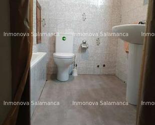 Bathroom of Flat to rent in Salamanca Capital  with Terrace and Balcony