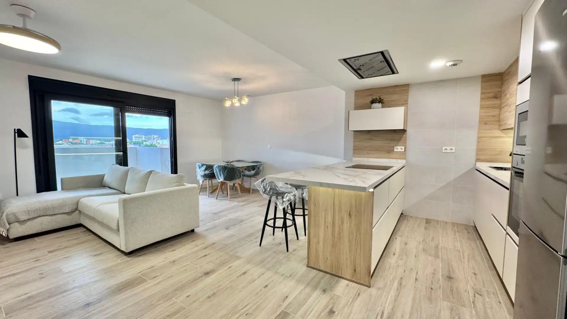 Flat with terrace to rent in Avenida de la Marina Española, imagen 9