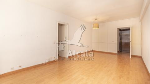 Foto 5 de Pis en venda a Caballería Española, Madrid