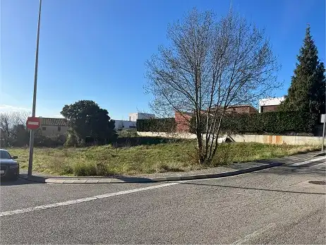 Terreny residencial en venda a Carrer de Lluís Companys