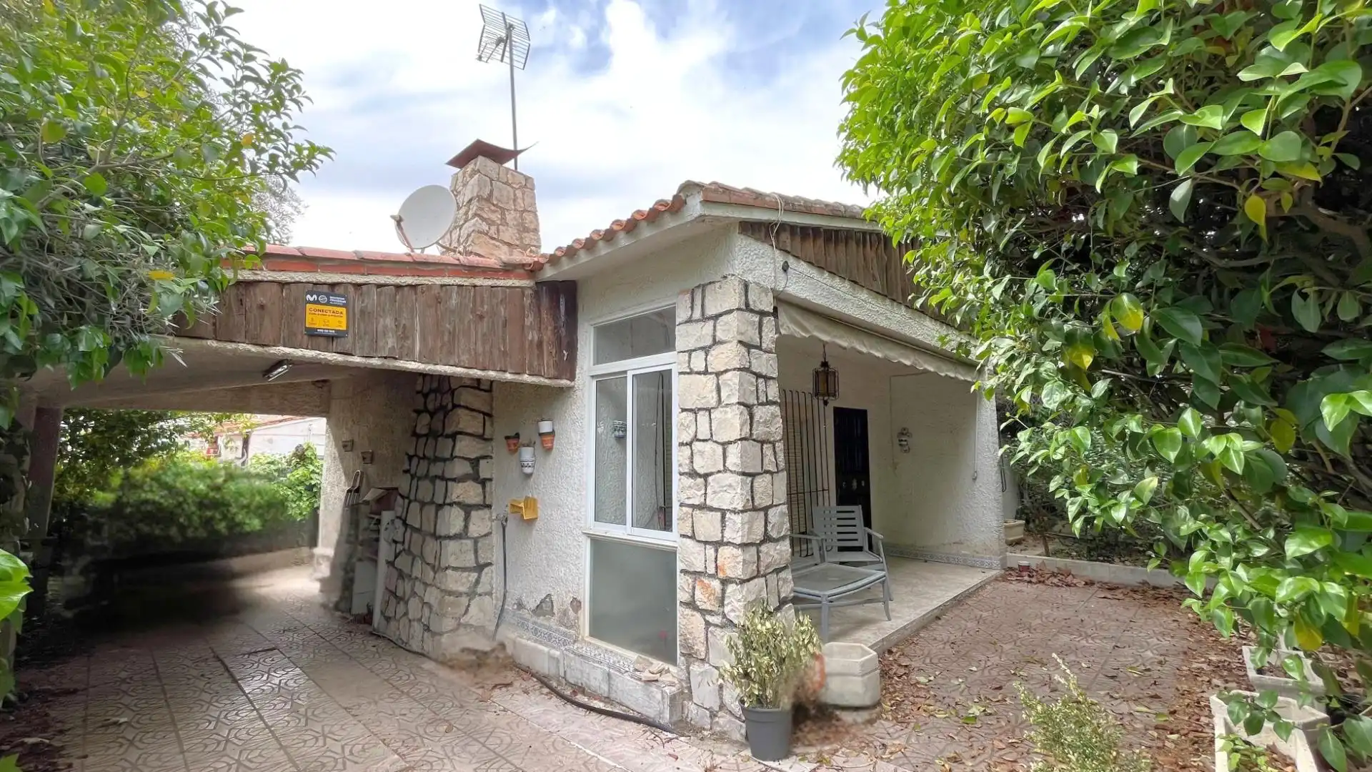 Vista exterior de Casa adosada en venta en Arganda del Rey con Calefacción, Jardín privado y Piscina comunitaria