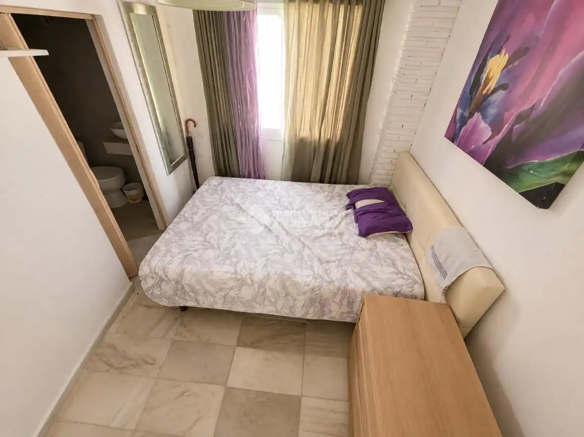 Habitación de Casa adosada en venta en Estepona