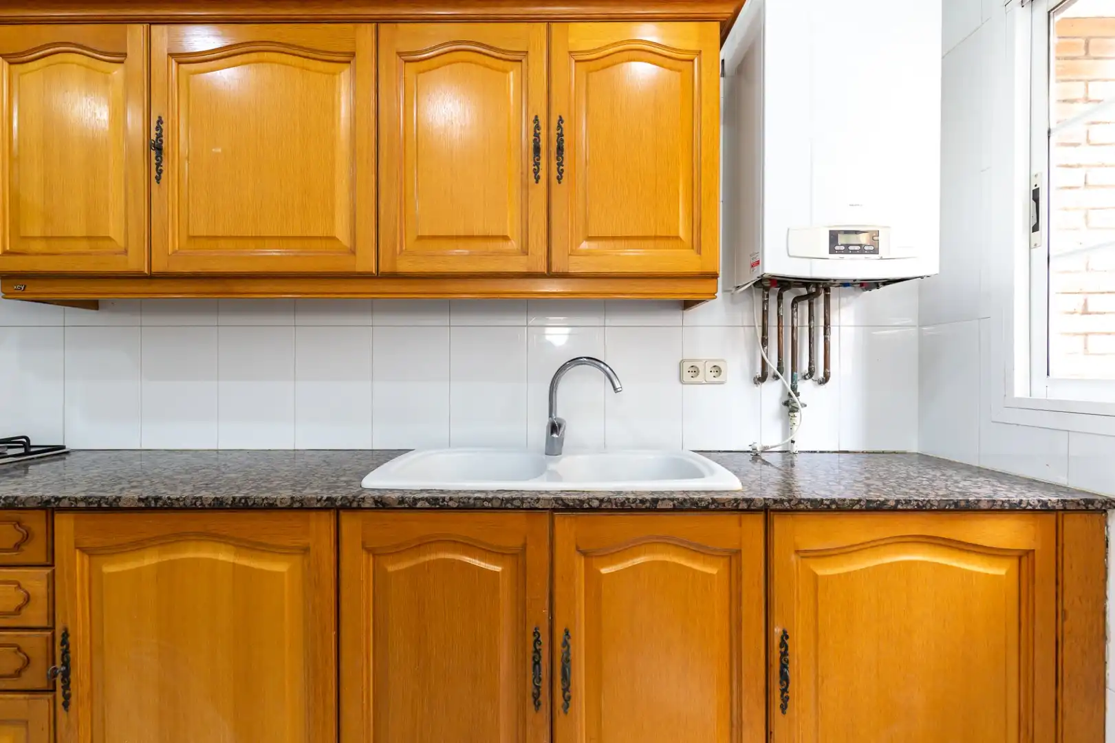 Küche von Wohnung zum Verkauf in Sant Just Desvern mit Klimaanlage, Heizung und Terrasse