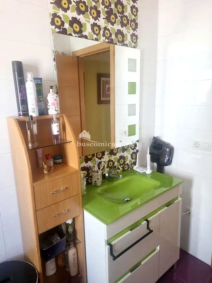 Bany de Casa o xalet en venda en La Guardia de Jaén amb Aire condicionat, Calefacció i Terrassa