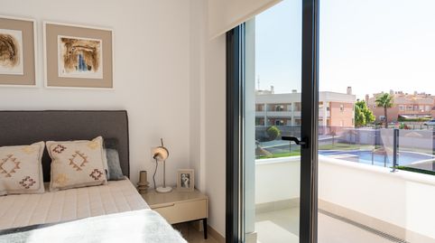 Foto 2 de Piso en venta en La Marina, Alicante
