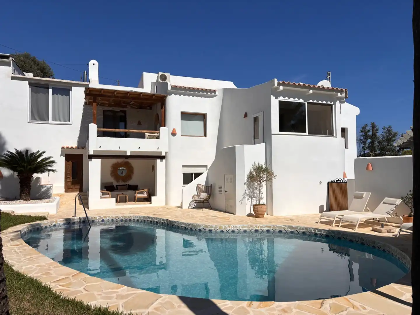 Vista exterior de Casa o xalet en venda en Cap Martí - El Tossalet - Pinomar