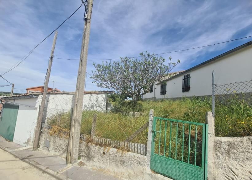 Vista exterior de Casa o xalet en venda en La Maya  amb Calefacció, Jardí privat i Moblat