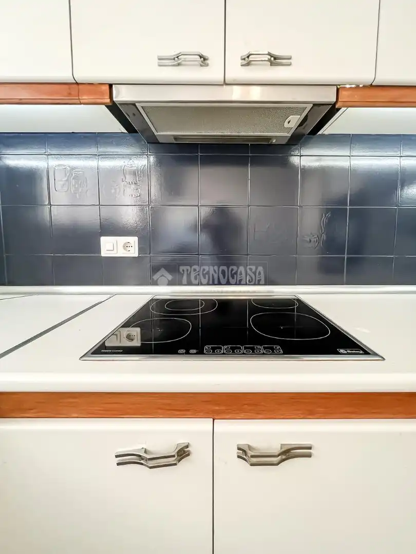 Kitchen of Flat for sale in Málaga  with Terrace and Storage room