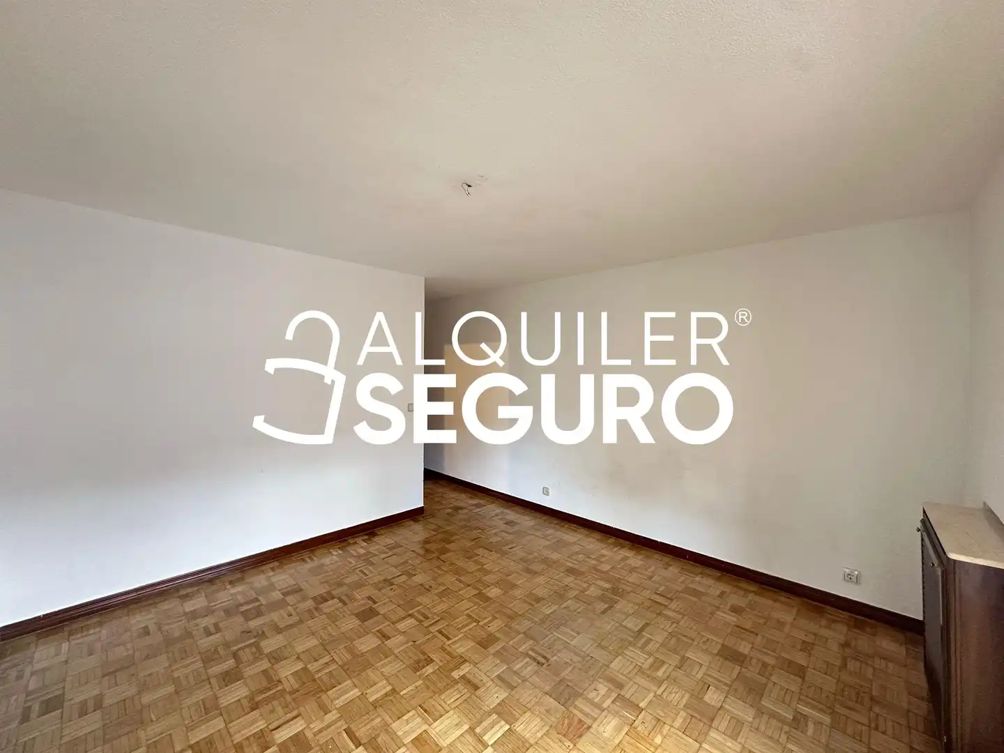 Habitación de Piso de alquiler en Madrid con Aire acondicionado, Calefacción y Amueblado