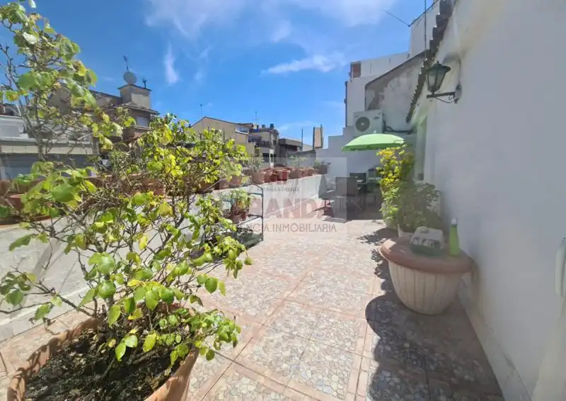 Vista exterior de Ático en venta en Zaragoza con Calefacción y Terraza