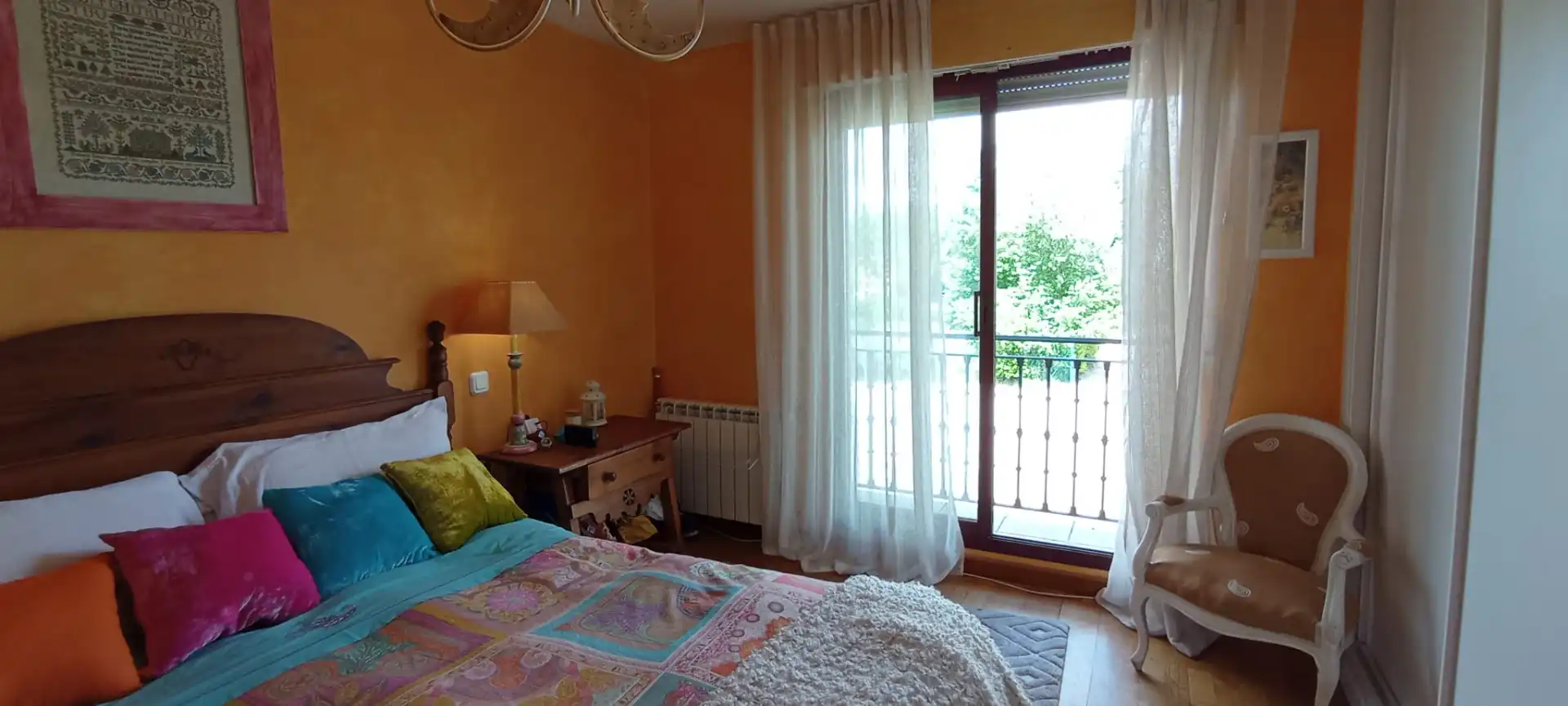 Dormitori de Casa adosada en venda en Simancas amb Calefacció, Jardí privat i Parquet