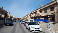 Vista exterior de Casa adosada en venda en Seseña amb Terrassa