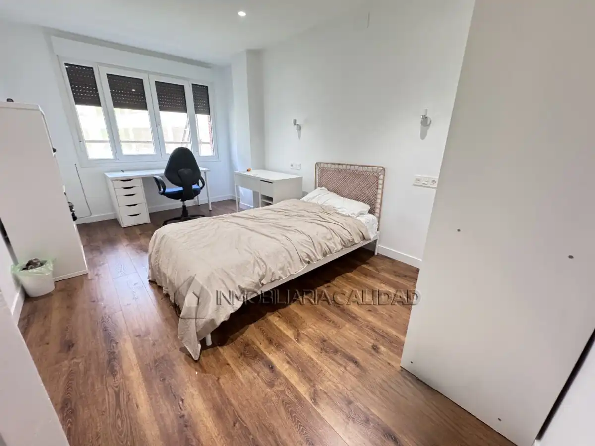 Bedroom of Flat for rent in Burgos  with Heating and Terrace