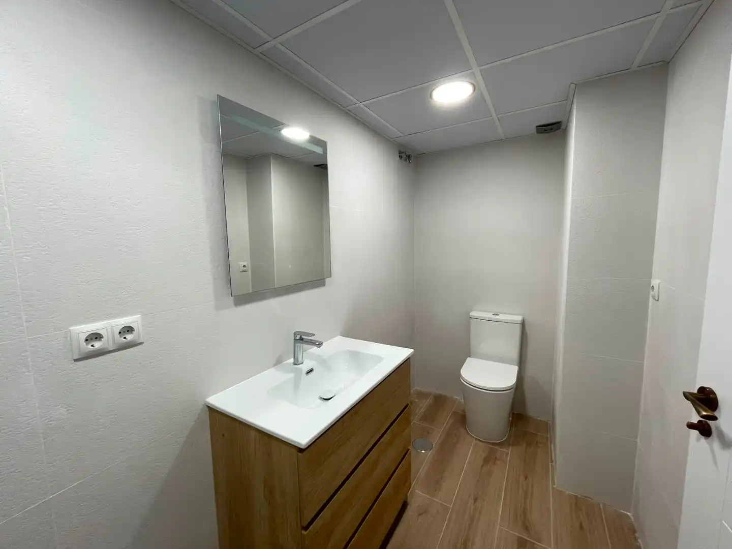 Bathroom of Flat for rent in Málaga  with Air Conditioner, Terrace and Balcony