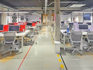 Office space with lift to rent in Centro