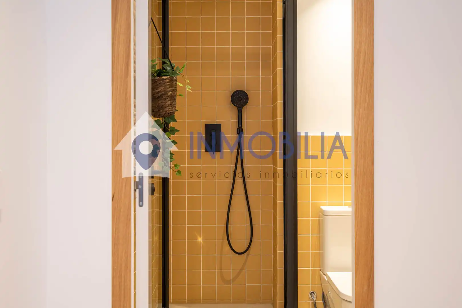 Baño de Piso en venta en Madrid con Calefacción y Terraza